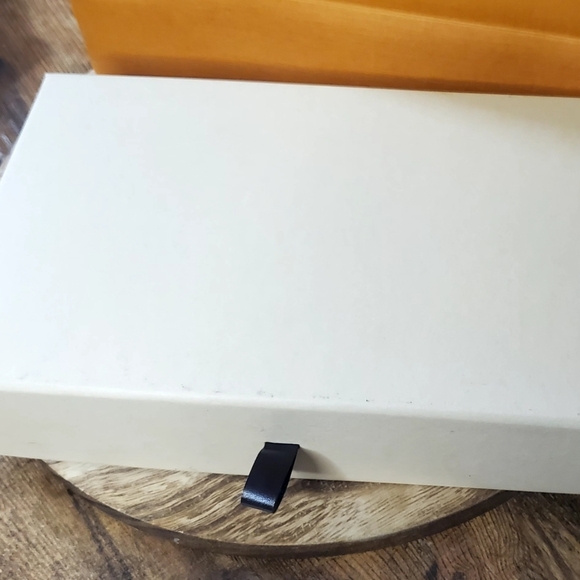 Louis Vuitton Long Wallet Box & Dust bag - Picture 8 of 11
